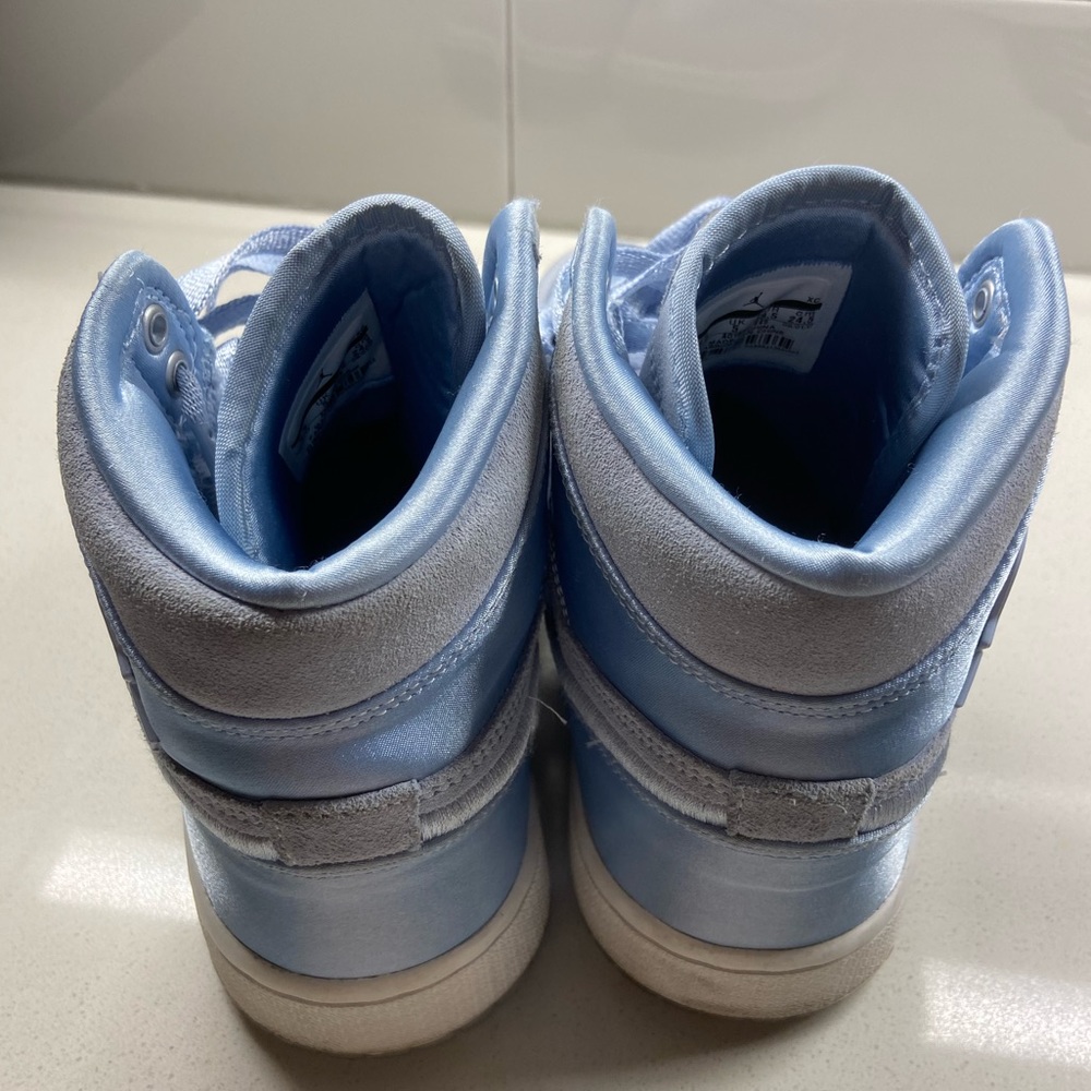 Jordan 1 High: Season of Her Hydrogen Blue (Women’s) - Picture 3 of 7